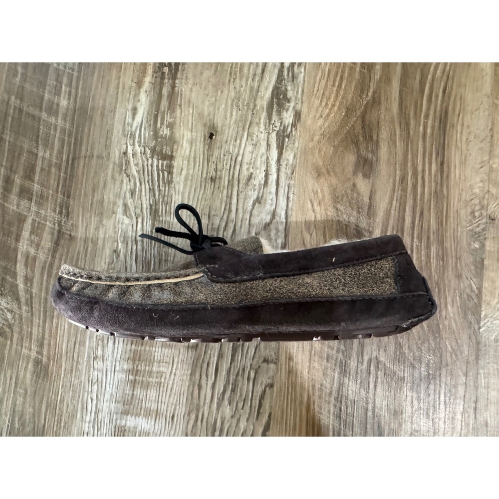 NIB UGG Slippers Mens 8 Brown Byron Moccasin Suede Sheepskin Lined 1001545 M/BJC